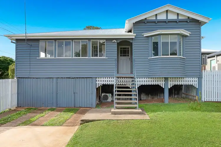 12 Station Street, Wellington Point QLD 4160