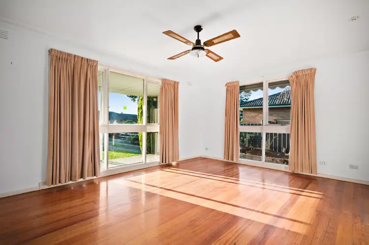 Third view of Homely house listing, 4 Kirra Court, Pakenham VIC 3810