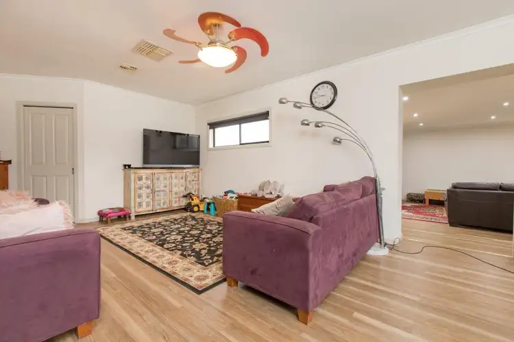 Fifth view of Homely house listing, 1 Edmund Barton Court, Mildura VIC 3500