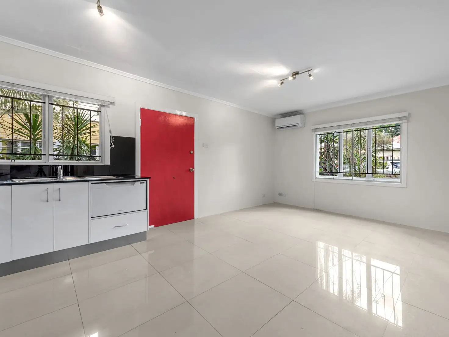 Main view of Homely unit listing, 2/13 Gladstone Street, Coorparoo QLD 4151