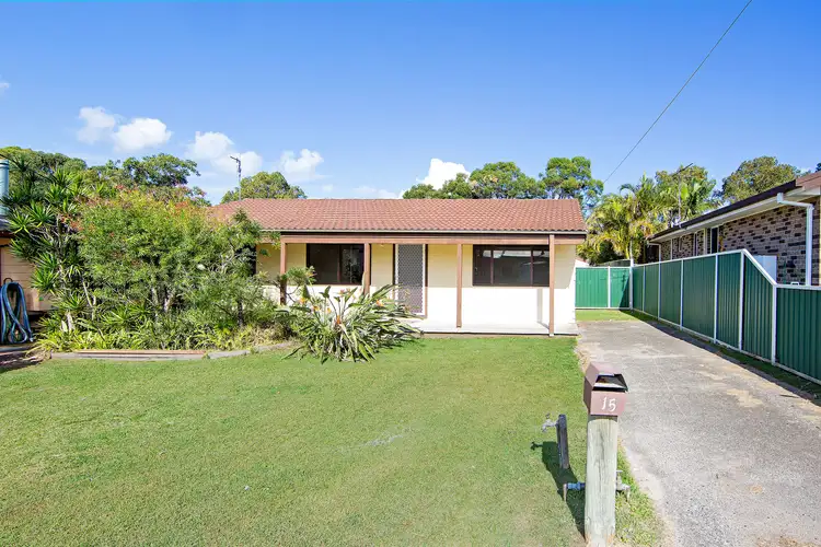 15 Chisholm Avenue, Lake Munmorah NSW 2259