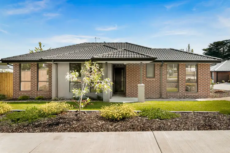 Main view of Homely unit listing, 1/29 Allure Place, Bunyip VIC 3815