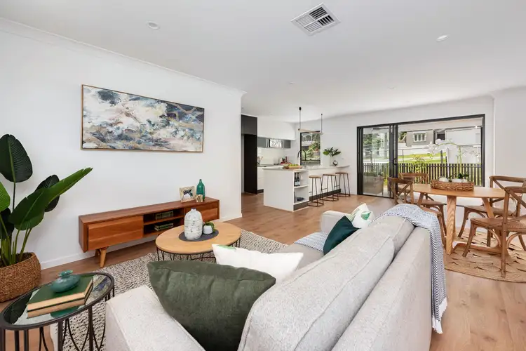 1-3/21 Noble Street, Camp Hill QLD 4152
