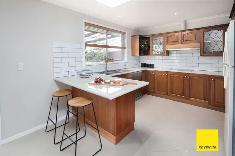 Fifth view of Homely house listing, 12 Susan Court, Cranbourne VIC 3977