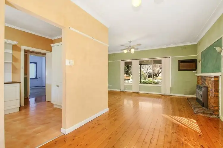 Fourth view of Homely house listing, 320 Kooba Street, North Albury NSW 2640