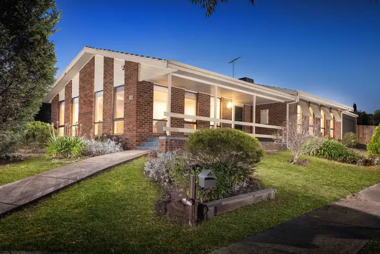 16 Flemington Drive, Mill Park VIC 3082