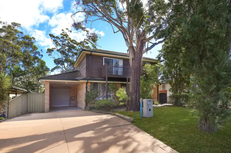 15 Manooka Place, Kareela NSW 2232
