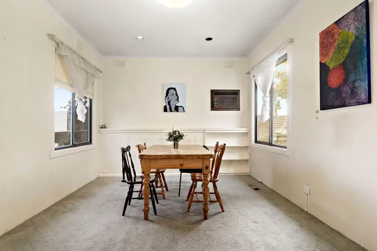 Fifth view of Homely house listing, 2 Nioka Street, Chadstone VIC 3148