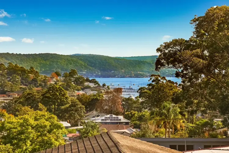 7a Broadwater Drive, Saratoga NSW 2251