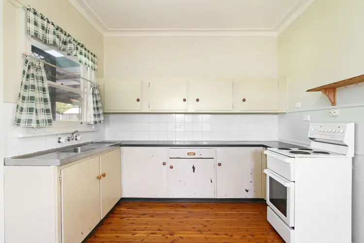 Third view of Homely house listing, 3 Warren Street, Tamworth NSW 2340