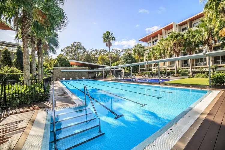 1/154 Musgrave Avenue, Southport QLD 4215