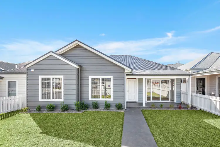 25 Balmoral Parade, Albion Park NSW 2527