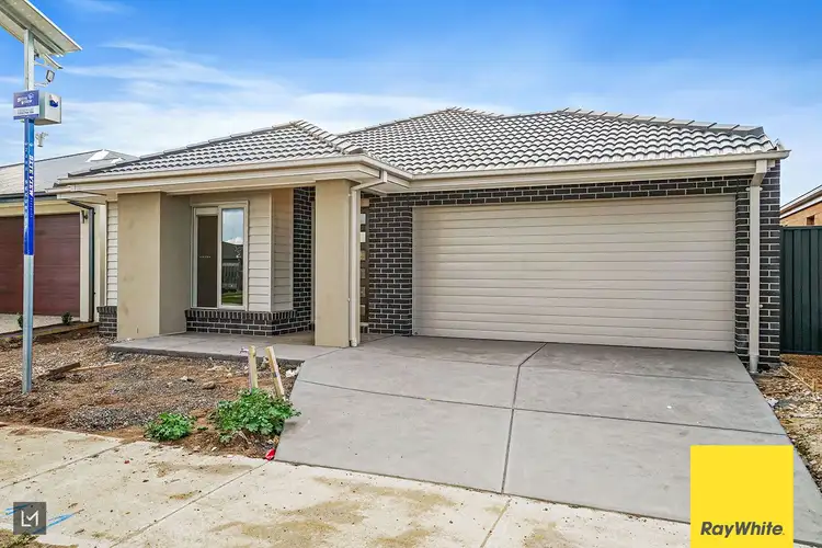 Second view of Homely house listing, 8 Abbeygate Drive, Werribee VIC 3030
