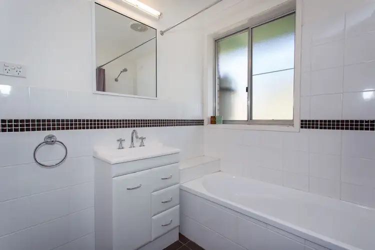 Fifth view of Homely house listing, 10 Robinson Street, Canowindra NSW 2804