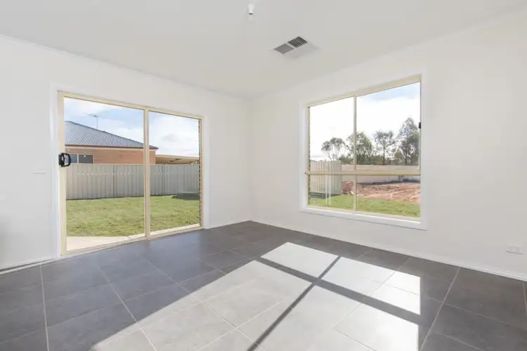 Fourth view of Homely house listing, 1/3 Shiraz Court, Mildura VIC 3500