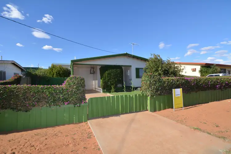 9 Hubble Street, Carnarvon WA 6701