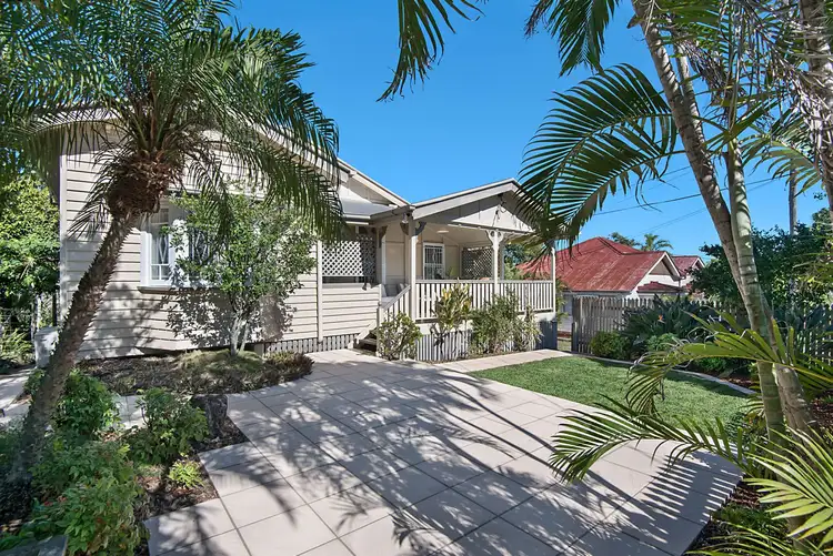 34 Arthur Terrace, Red Hill QLD 4059