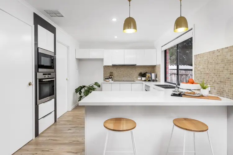 19 Josef Avenue, Bundoora VIC 3083