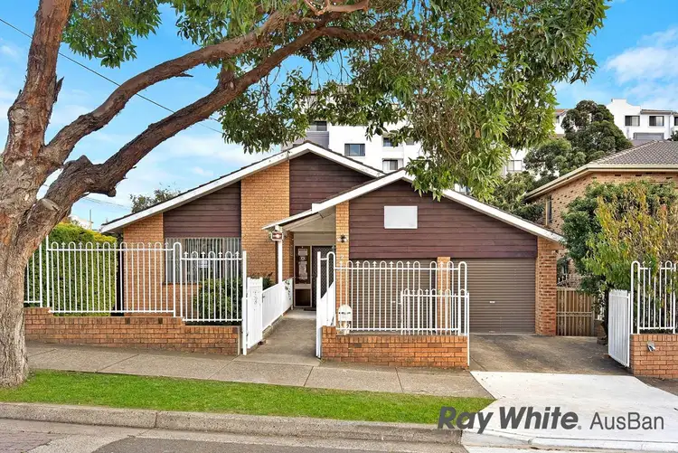 2 HILLARD Street, Wiley Park NSW 2195