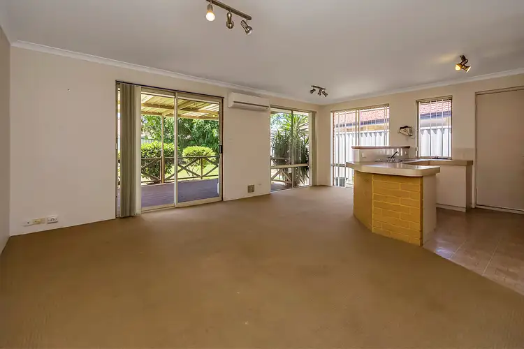 Fifth view of Homely house listing, 6 Orkney Mews, Waikiki WA 6169
