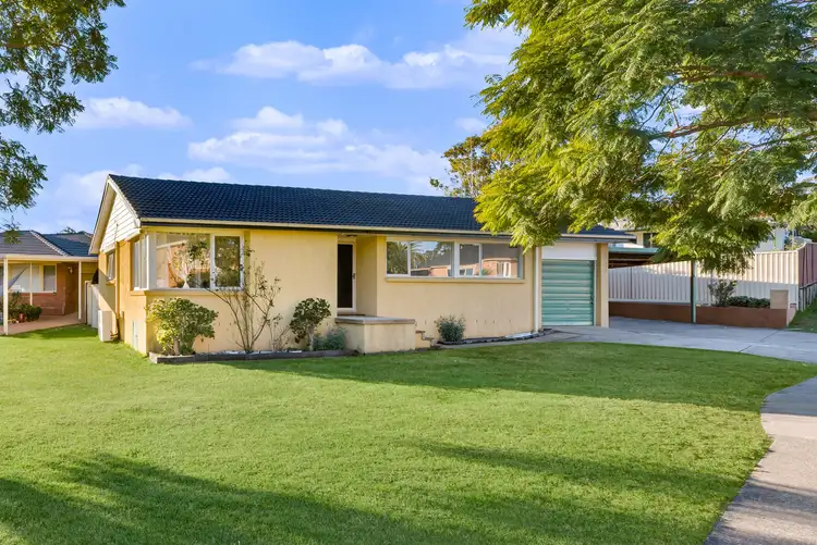 1 Jacaranda Avenue, Bradbury NSW 2560