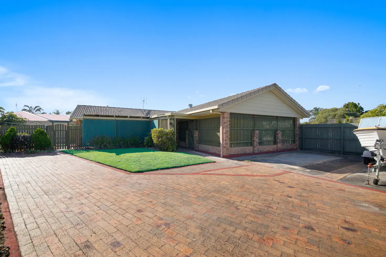 Main view of Homely house listing, 5 Miner Place, Parrearra QLD 4575
