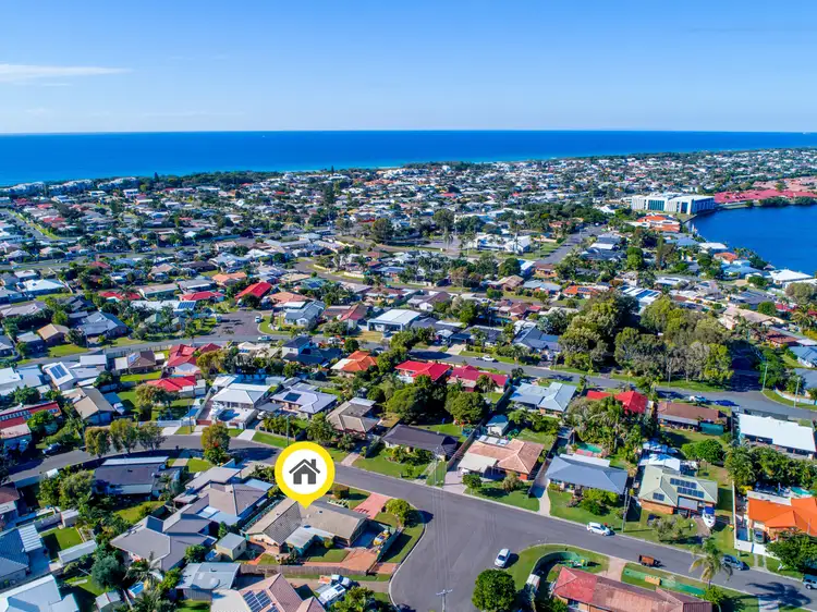 Second view of Homely house listing, 5 Miner Place, Parrearra QLD 4575
