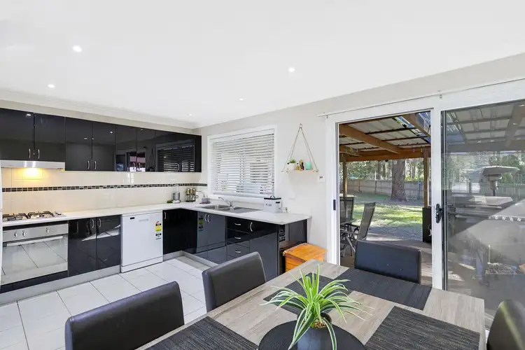 53 Blenheim Avenue, Berkeley Vale NSW 2261