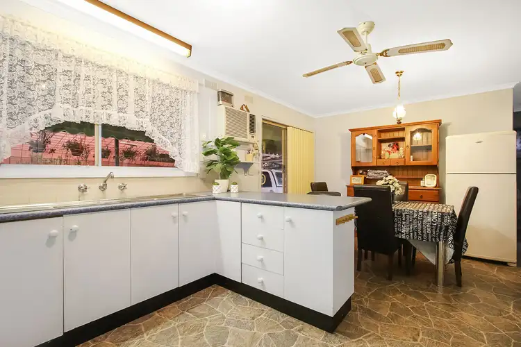 Sixth view of Homely townhouse listing, 1/29 Gayview Drive, West Wodonga VIC 3690