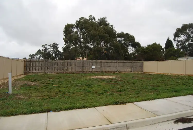 7 Jabiru Close, Mount Clear VIC 3350