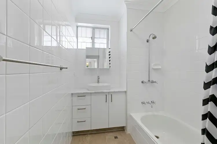 Fifth view of Homely unit listing, 1/1 Dowar Street, Coorparoo QLD 4151