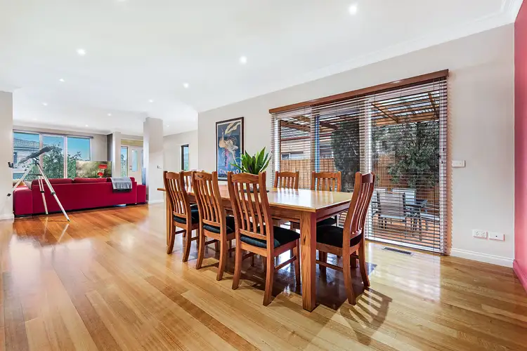 Fifth view of Homely townhouse listing, 2/20 Therese Avenue, Mount Waverley VIC 3149