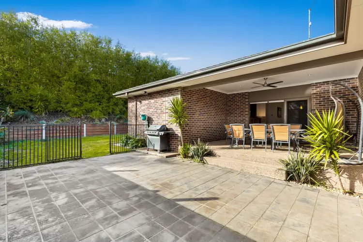 Seventh view of Homely house listing, 10 Eucalypt Court, Drouin VIC 3818