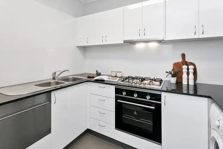 Fifth view of Homely apartment listing, 1/10 Gerard Street, Cremorne NSW 2090