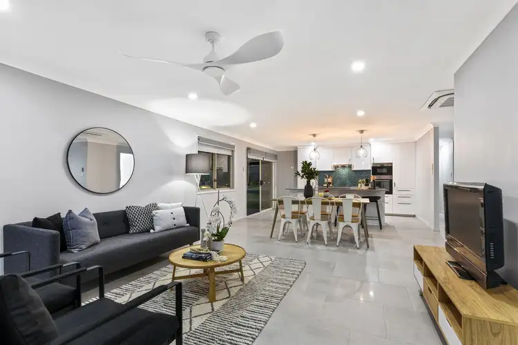 102 Mabel Street, Oxley QLD 4075