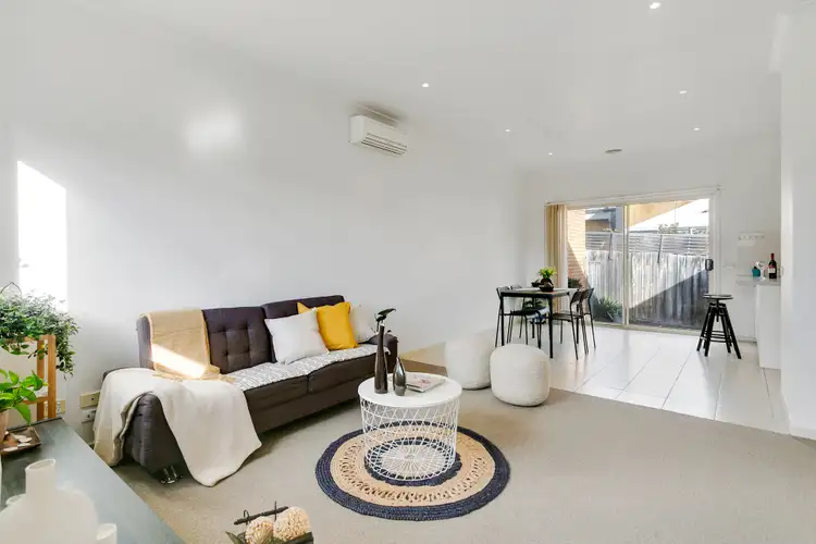 Second view of Homely unit listing, 2/43 Lardner Road, Frankston VIC 3199