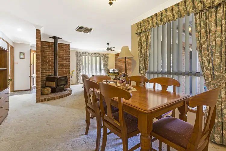 Fifth view of Homely house listing, 27 Windhover Crescent, Tamworth NSW 2340
