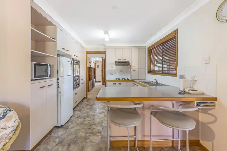Sixth view of Homely house listing, 27 Windhover Crescent, Tamworth NSW 2340