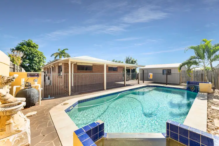 23 Hilltop Parade, Avoca QLD 4670