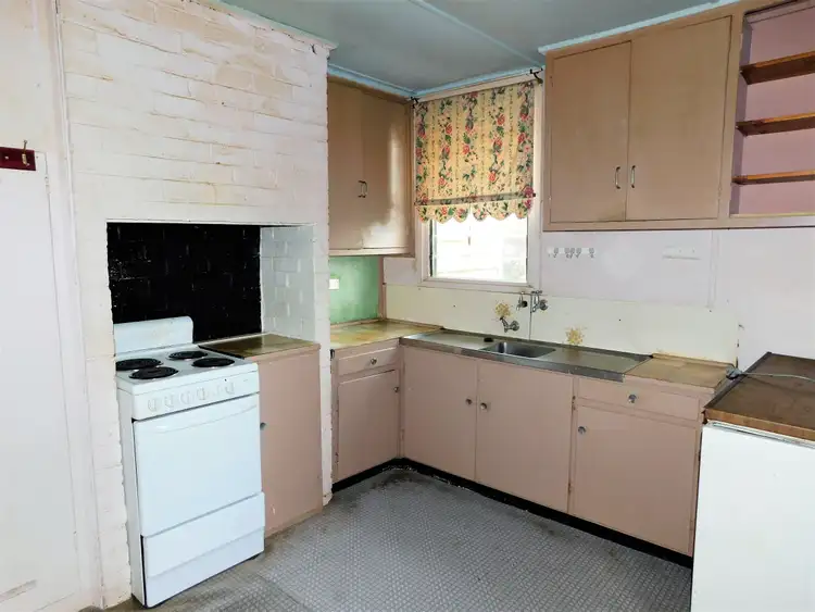 Second view of Homely house listing, 14 Elizabeth Street, Serviceton VIC 3420