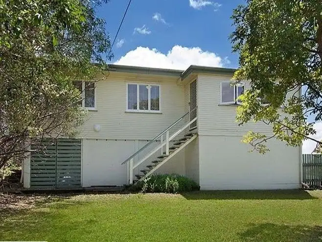 8 Cobbity Crescent, Arana Hills QLD 4054