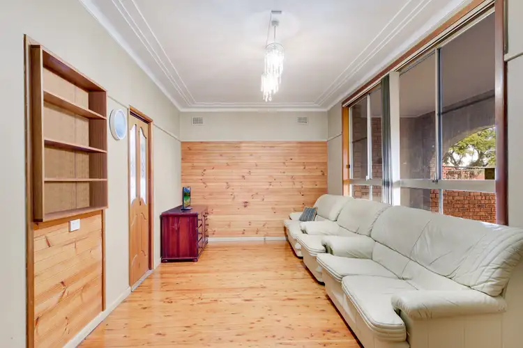 Fifth view of Homely house listing, 2/8 Bradbury Avenue, Campbelltown NSW 2560