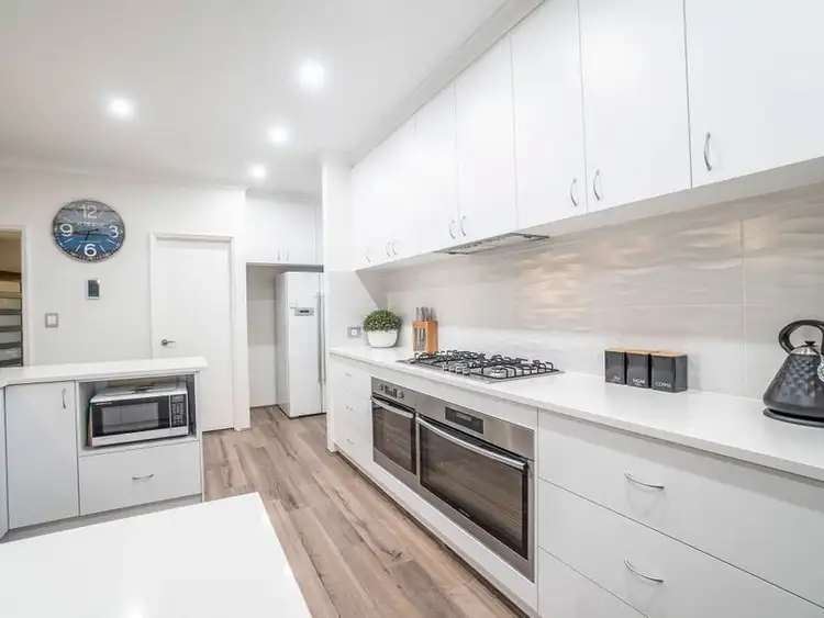 Sixth view of Homely house listing, 2 Fairlead Link, South Guildford WA 6055