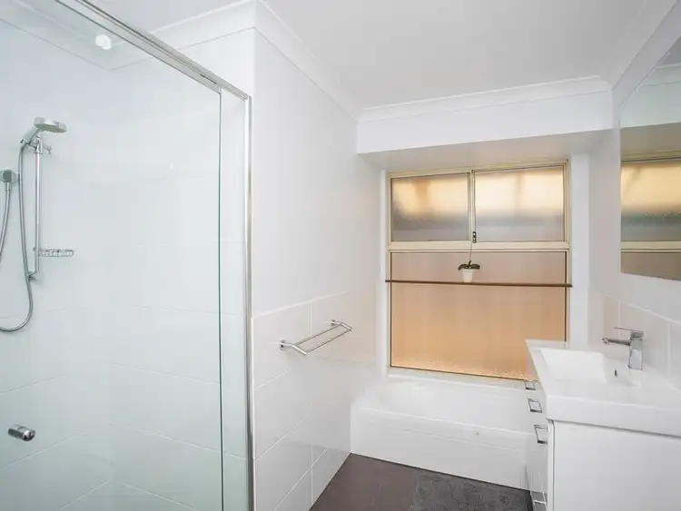 Sixth view of Homely house listing, 25 Nooyan Close, South Guildford WA 6055