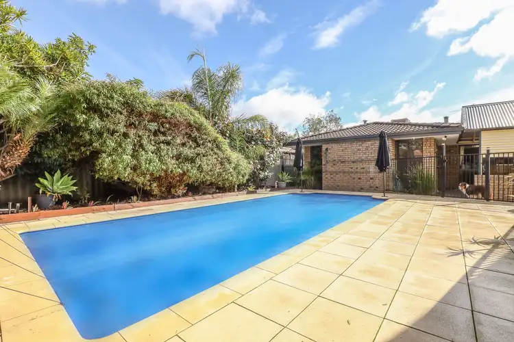 16 Bradley Way, High Wycombe WA 6057