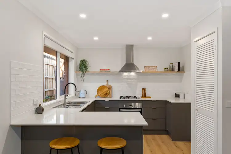 Second view of Homely unit listing, 2/15 St Johns Avenue, Frankston VIC 3199