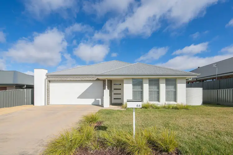64 Mewburn Drive, Goulburn NSW 2580