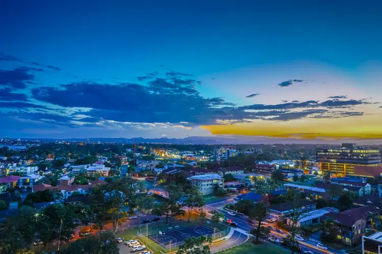 21206/5 Lawson Street, Southport QLD 4215