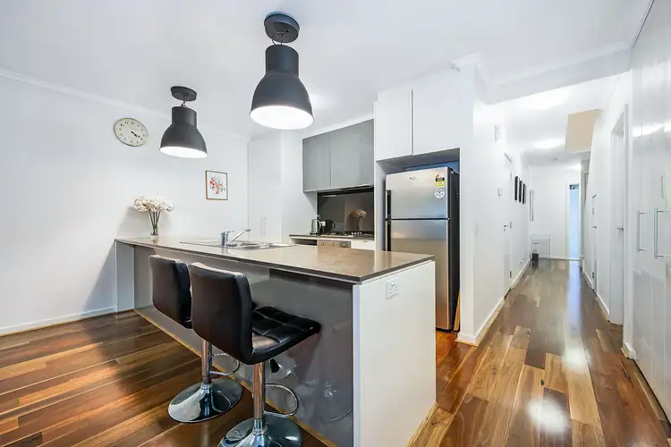 Second view of Homely house listing, 21 Excelsior Circuit, Mulgrave VIC 3170