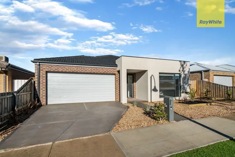 20 Horseman Drive, Melton South VIC 3338